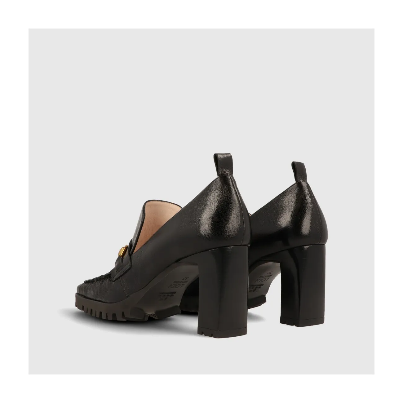 Mocassin en cuir de couleur noire comprenant un détail de boucle dorée  | LODI Chaussures de femme en ligne.