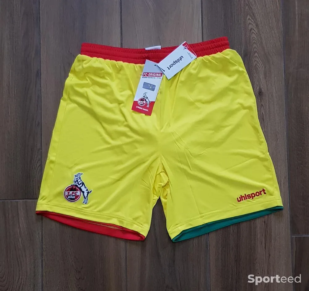Short de Foot Uhlsport du FC Koln Cologne Allemagne Taille M neuf et étiqueté  Ajouté le : 01/12/2023